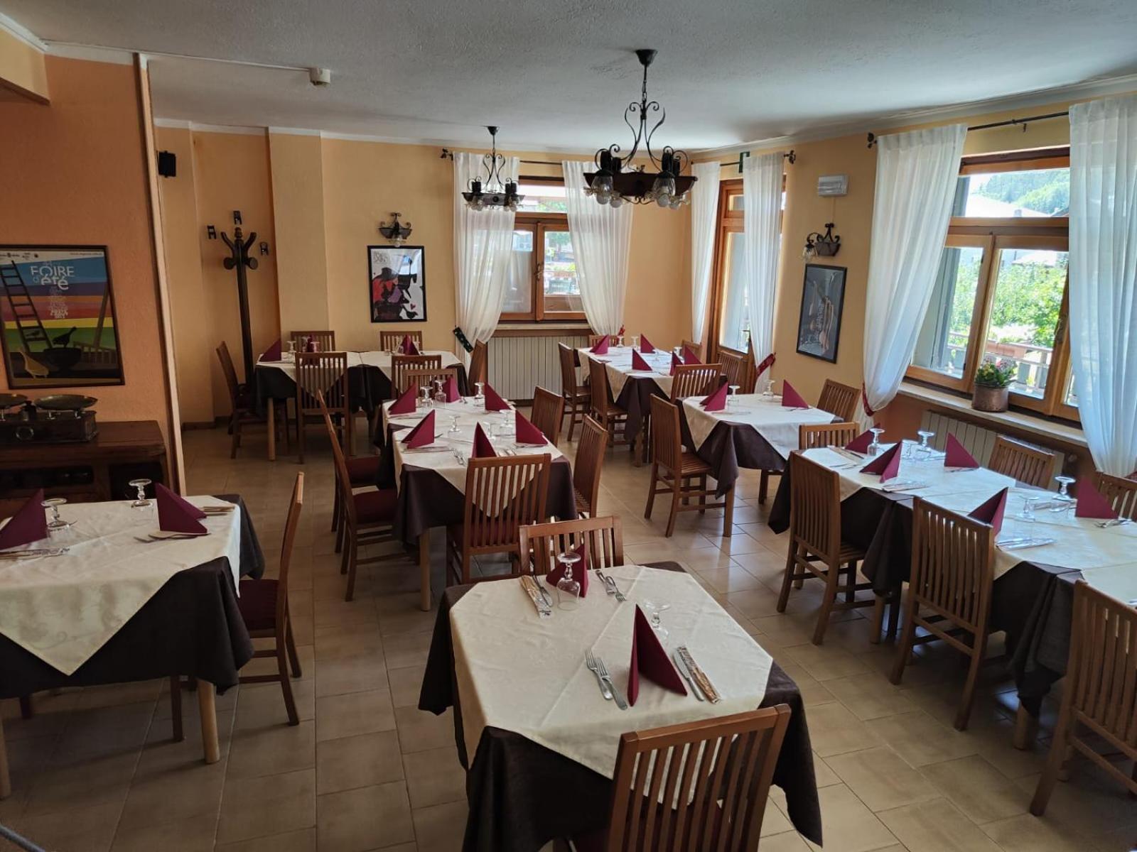 Hotel Col Serena Этрубль Экстерьер фото